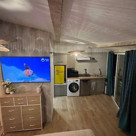 בית הארחה Petit Paradis