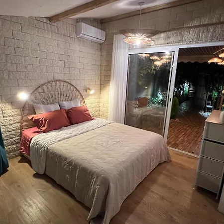 Gasthuis Petit Paradis Sanary-sur-Mer