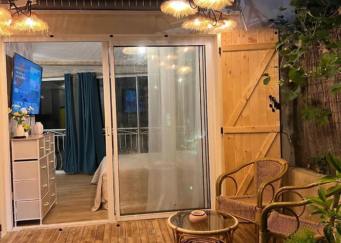 בית הארחה Petit Paradis